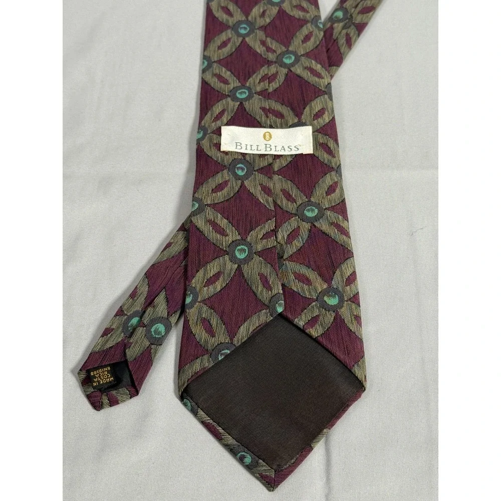 Bill Blass Men's Neck Tie Vintage 100% Silk Geometric‎ Flower Design Costa Rica